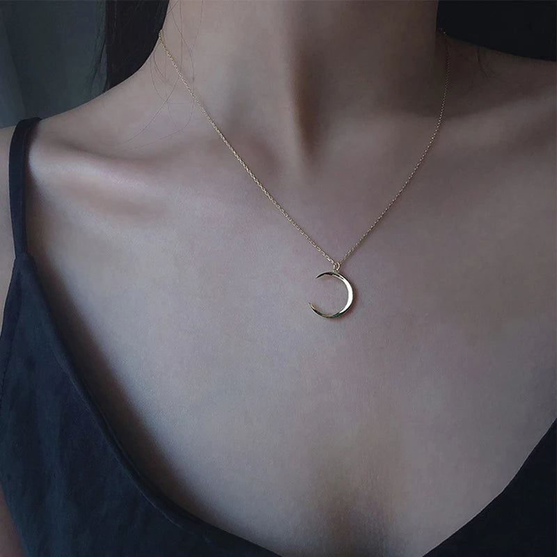 Stainless Steel Necklace New Fashion Moon Chain Pendant Simplicity Necklaces For Wome lifestyle view