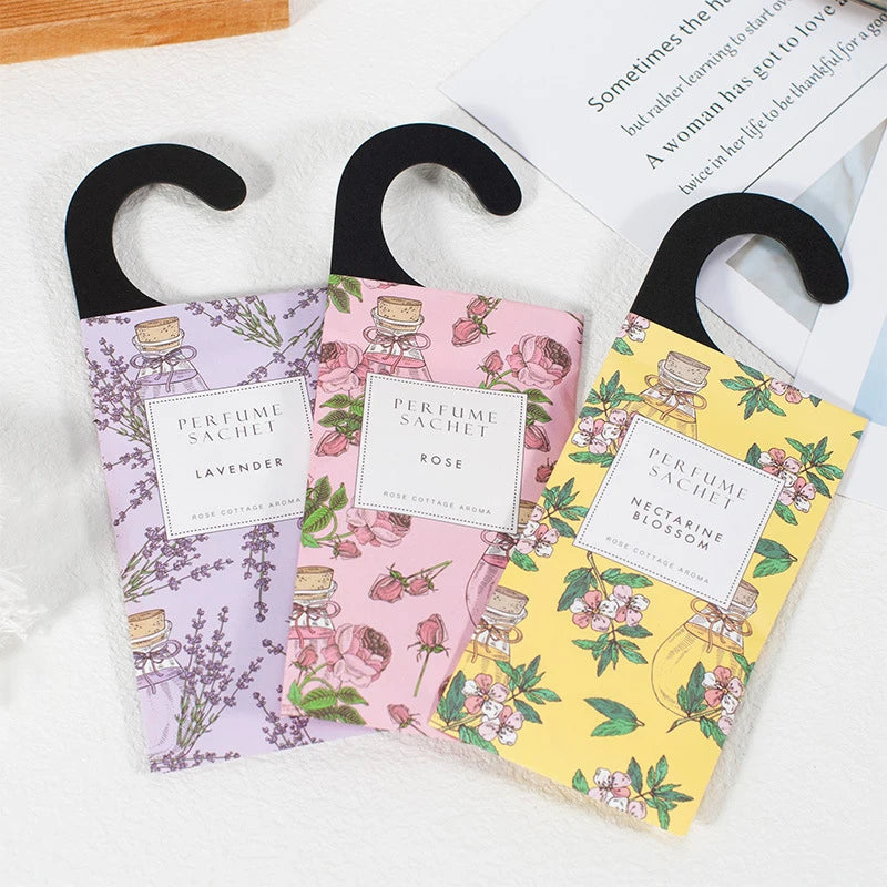 Large 1-Pack Eucalyptus Peppermint Hanging Closet Deodorizer | Long Lasting Scented Sa close-up view