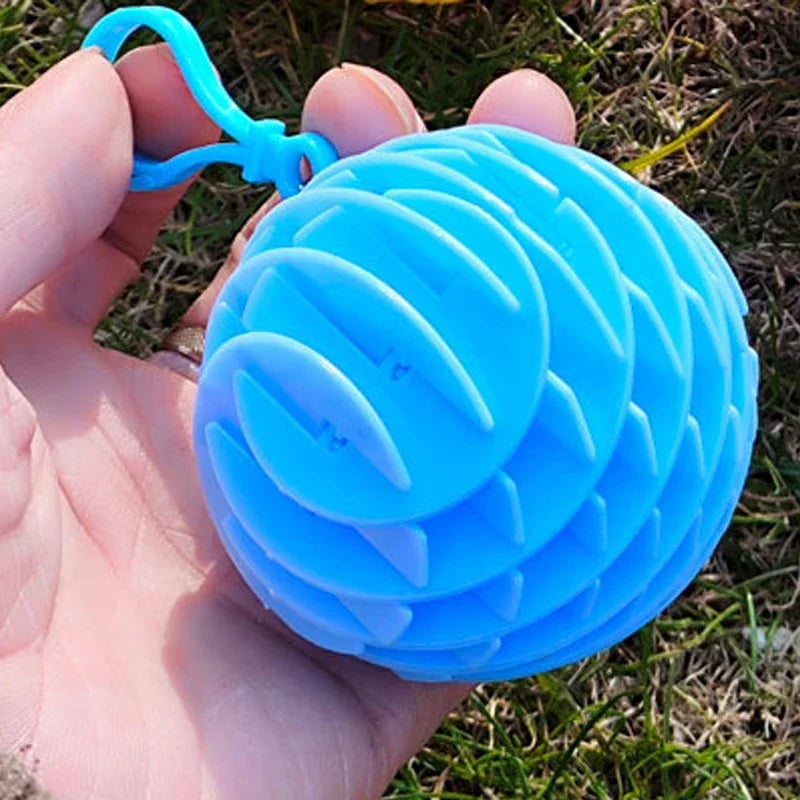 New 3D Creative Decompression Elastic Mesh Toys Solid Printed Radish Decompression Hea close-up view