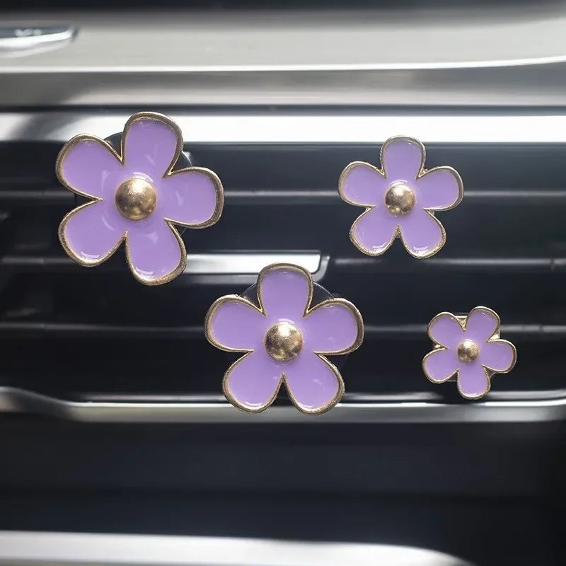 4Pcs/set Car Air Outlet Perfume Clip Cute Flower Aromatherapy Clip Mini Decoration Car close-up view