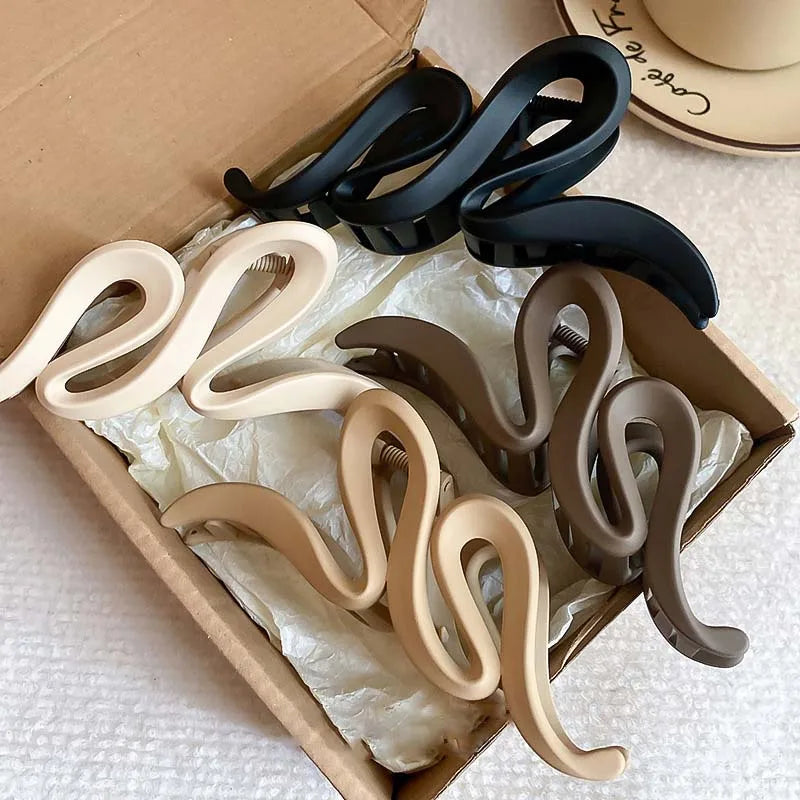 13cm Acrylic Hair Clips For Women Hairpin Matte Wave Hair Claw Clip Hair Accessories Girls Headwear 4 Colors New