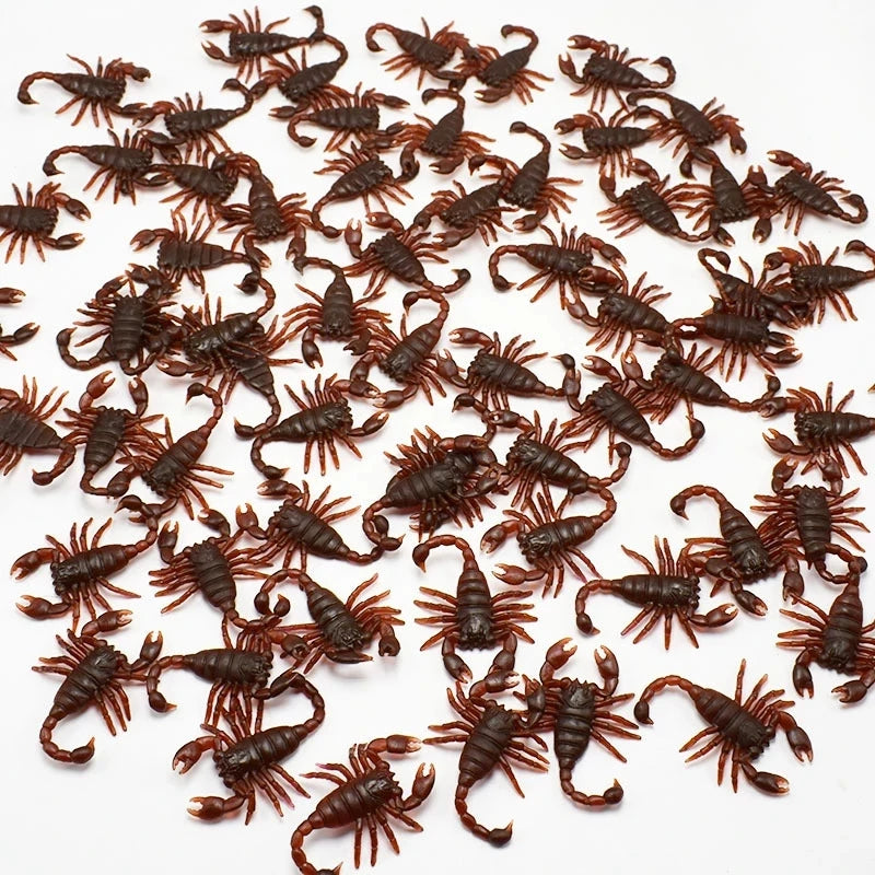 50/10/5PCS Fake Cockroach Centipede Scorpion Kids Trick Props Fake Roaches Plastic Bugs detail view