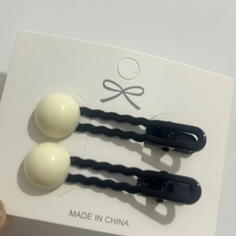 2Pcs/Set Simple Hair Clips For Girls Cute Hair Barrettes Baby Hairpins Kids Headwear C close-up view