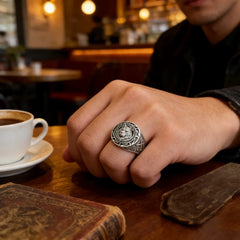 925 Sterling Silver Ring Retro Wolf Totem Thai Silver Ring Warrior Wolf Head Men's Ring detail view