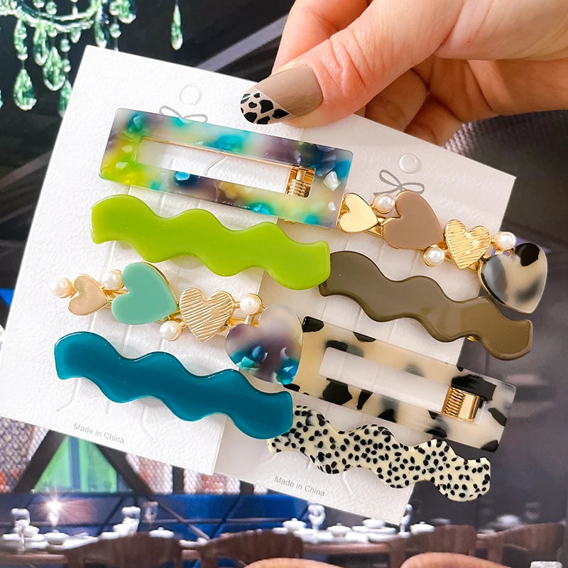 2/3pcs Hairpins Set Geometric Acetate Heart Hair Clips for Women Fashion Jewelry Girls close-up view