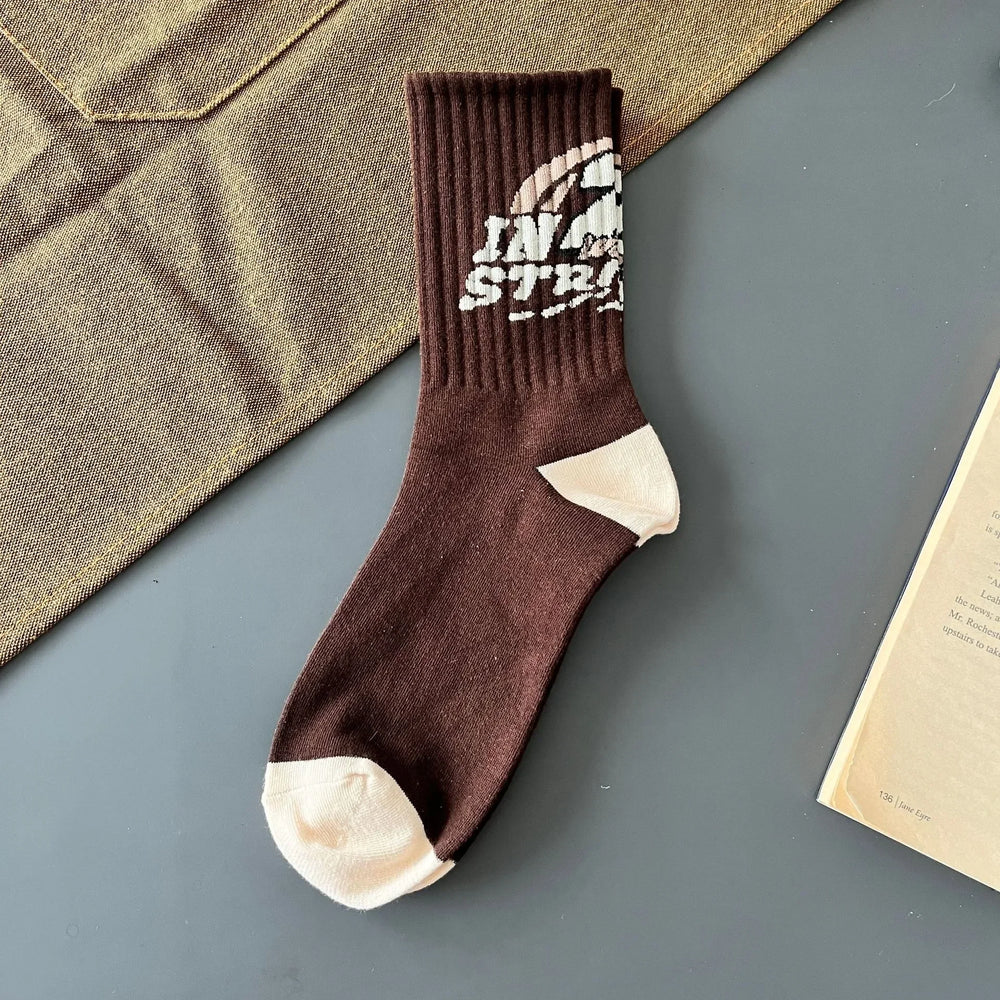 1/3/5/8 Pairs Retro American Men's Mid-rise Socks Women Ins-style Casual Sports Baske lifestyle view