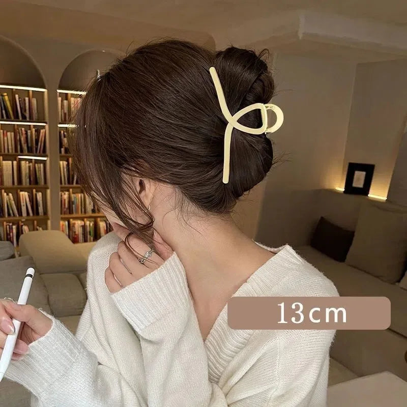 2/4Pcs Women Hair Claw Clip Cross Matte Hairpin Fashion Hairgrips Large Hair Claw Cra lifestyle view