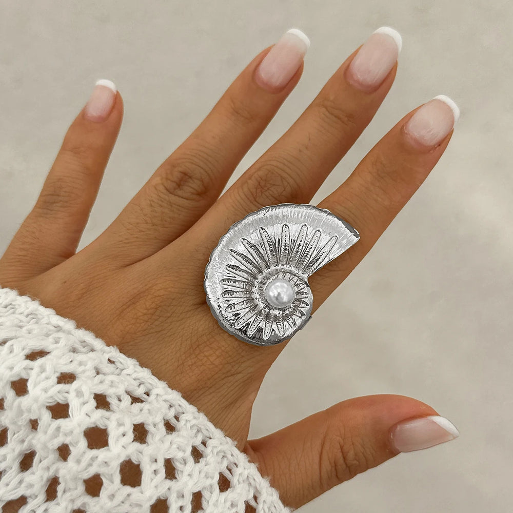 Exaggerated Big Starfish Conch Gold Color Rings Women Boho Creative Irregular Geometr lifestyle view