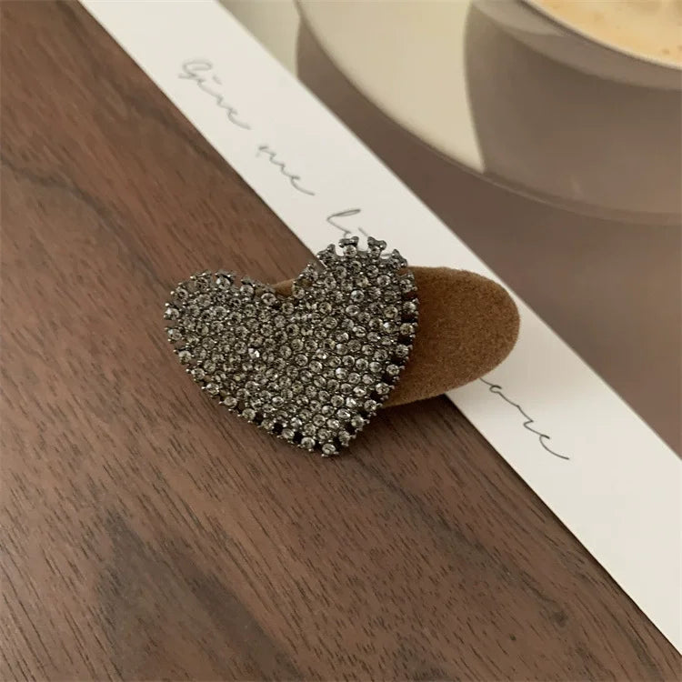 Beautiful Heart-shaped Hairpins for Women Shiny Rhinestone Small Spring Clip Hair Ornaments