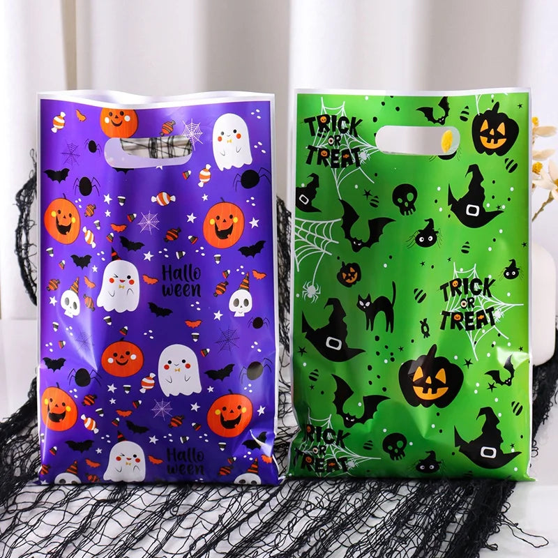 10/20/50pcs Scary Halloween Candy Bags Pumpkin Ghost lifestyle view