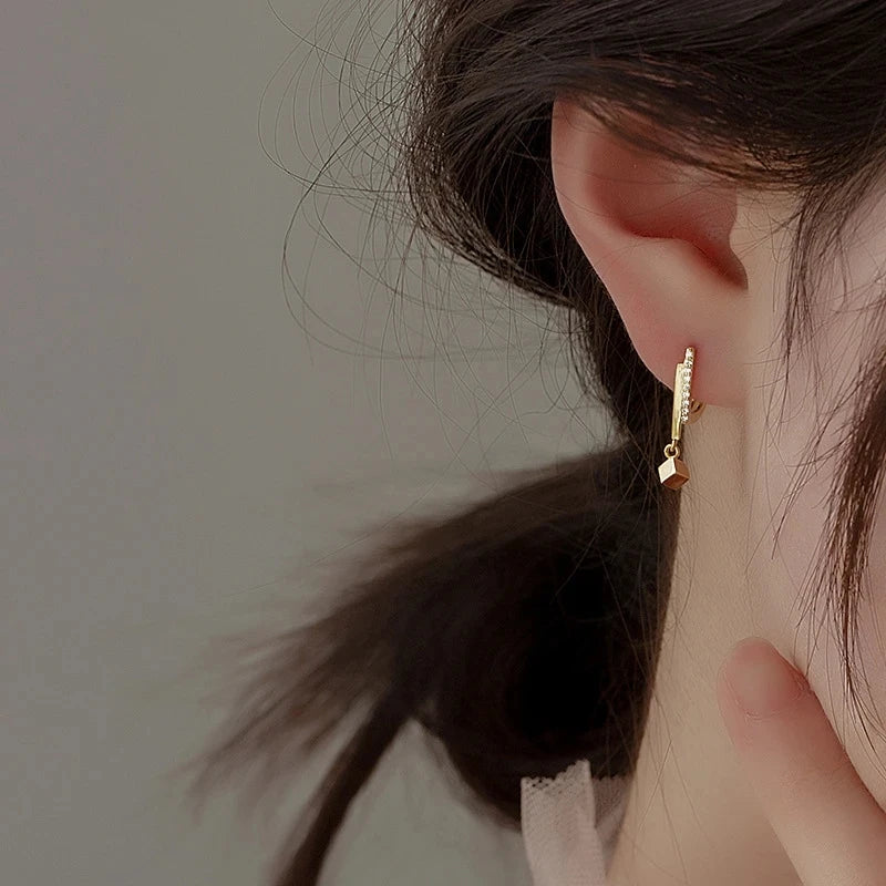 Fashion Clear Zircon Saure Bead Charm Stud Earring For Women Party Elegant Jewelry Pendi detail view