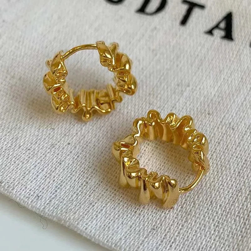 Vintage Metal Irregular Wavy Pleated Hoop Earrings | 2026 New Trendy Geometric Temper alternate view