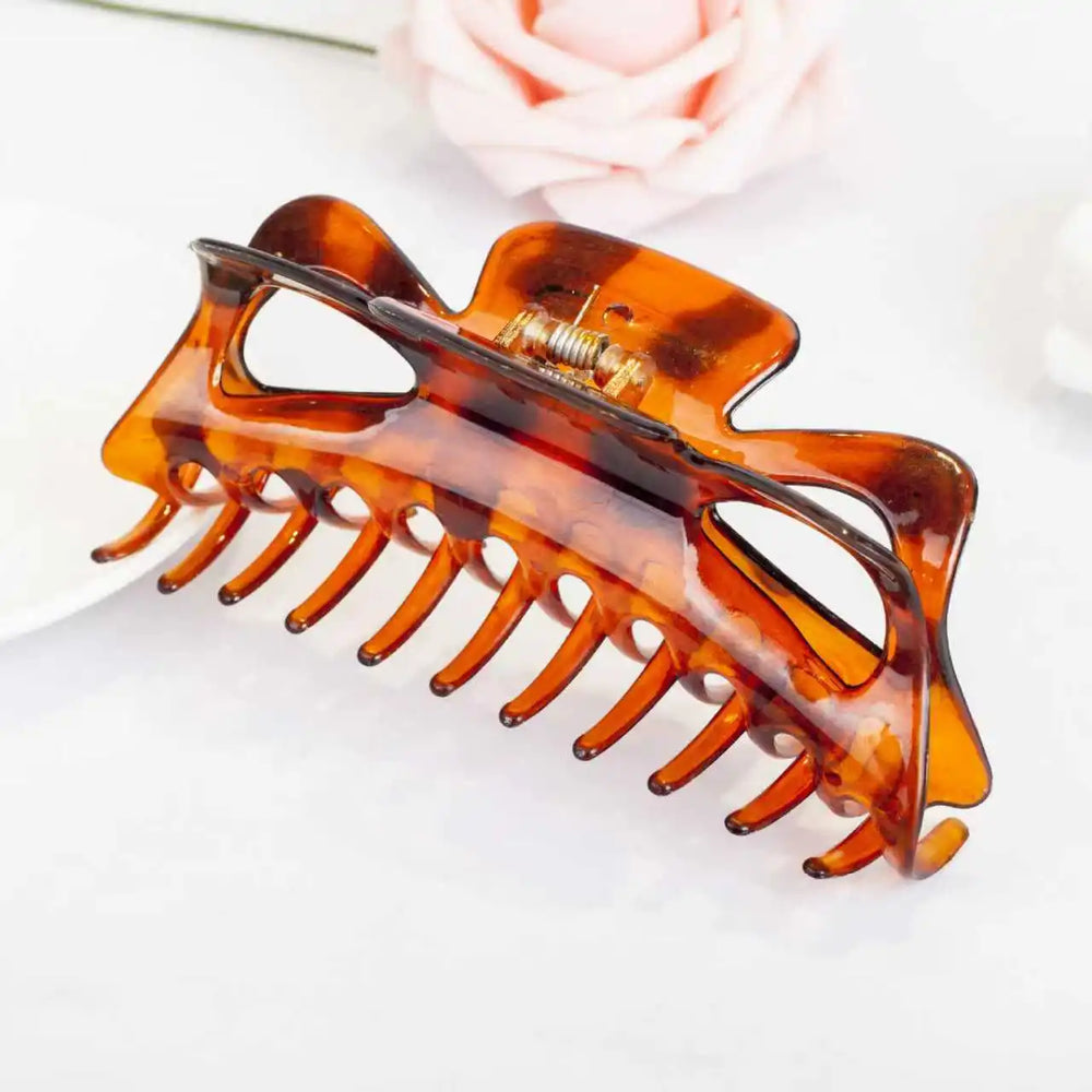 Large Hair Claw Clip for Thick Curly Hair close-up view