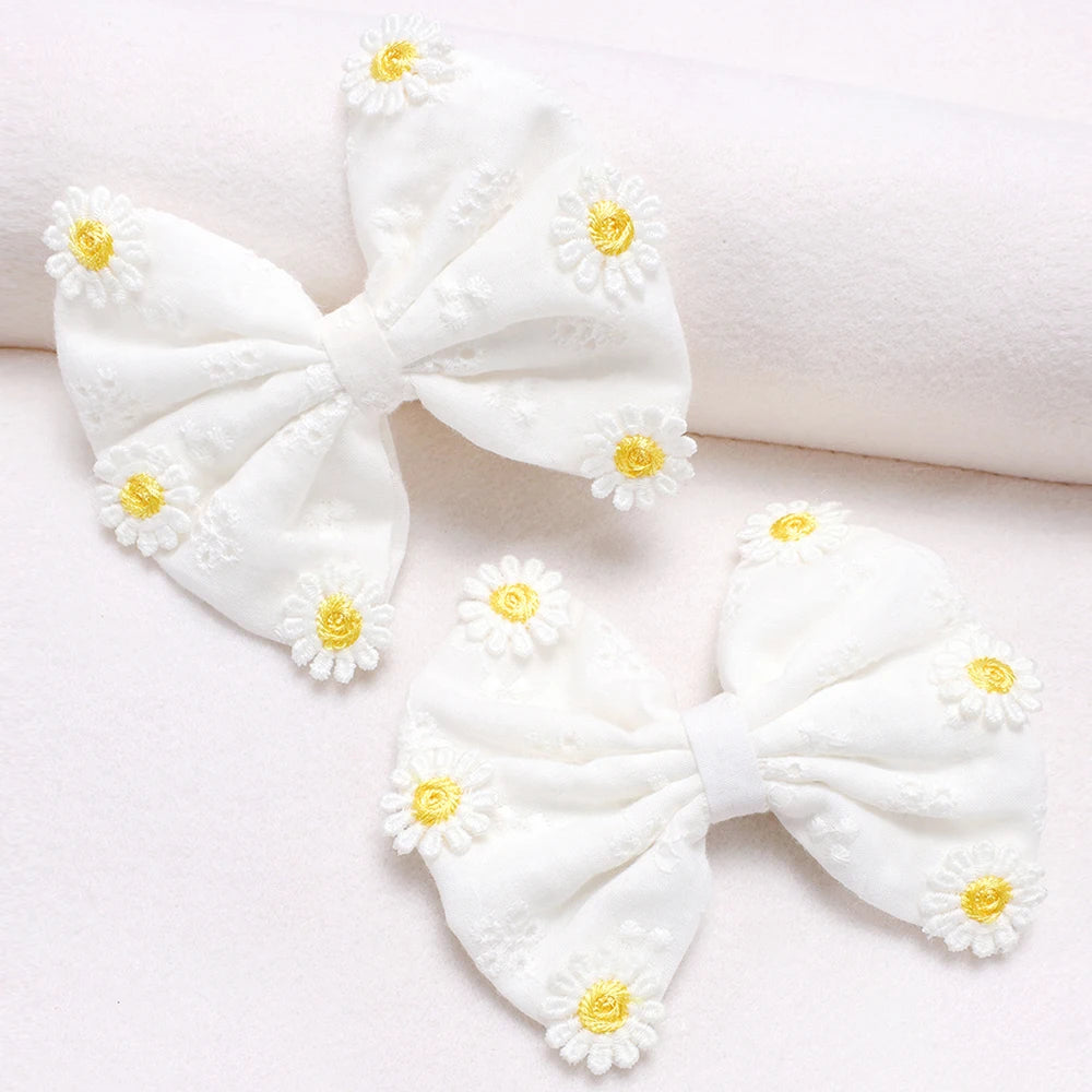 2 PC Daisy Hair Clips Girls White Bow Hair Clips Simple Flower Hair Accessories Hair alternate view