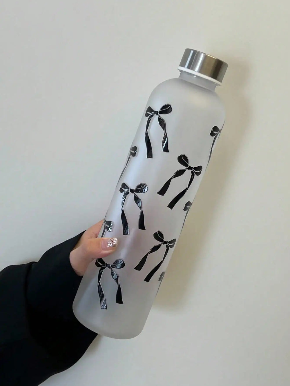 1000ml matte water cup | Original bow print design | Student cup frosted bow, stain additional angle