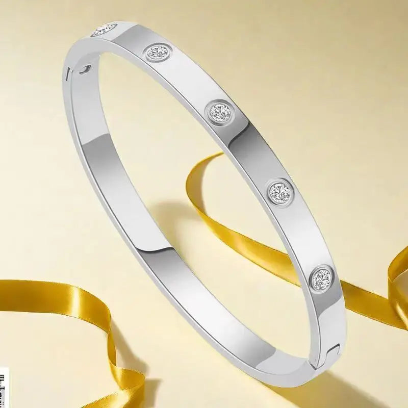 Roman Numerals Bracelet For Women Stainless Steel Jewelry Accessories Luxury Bracelet lifestyle view