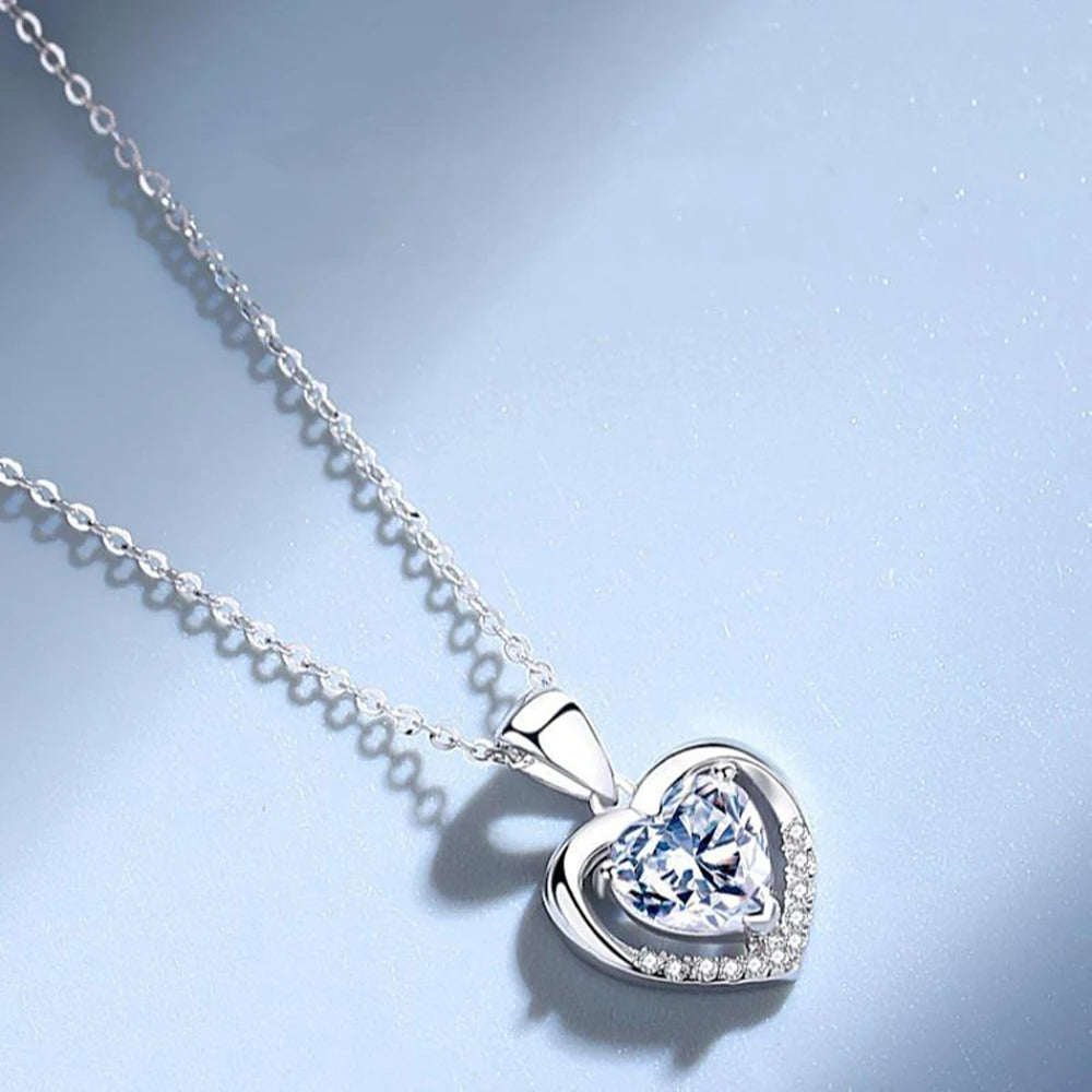 Eternal Heart Love Necklace Women's High End Stainless Steel Clavicle Chain Accessories detail view