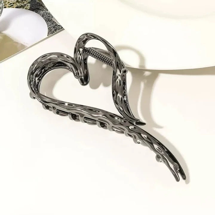 1Pcs Sliver Elegant Love Design Hair Barrettes Ornament Heart Golden Hair Claw Clip additional angle
