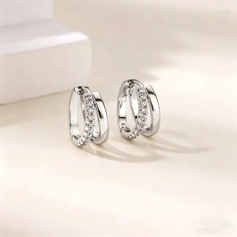 Luxury Golden Heart Earrings Small Exquisite Elegant Clip-On Earrings For Women Tra additional angle
