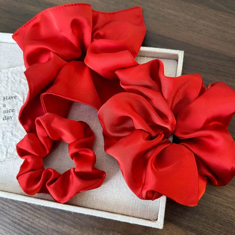Retro Satin Red Color Hair Scrunchies Headband Women Temperament Hair Rope Tie Ponytail detail view