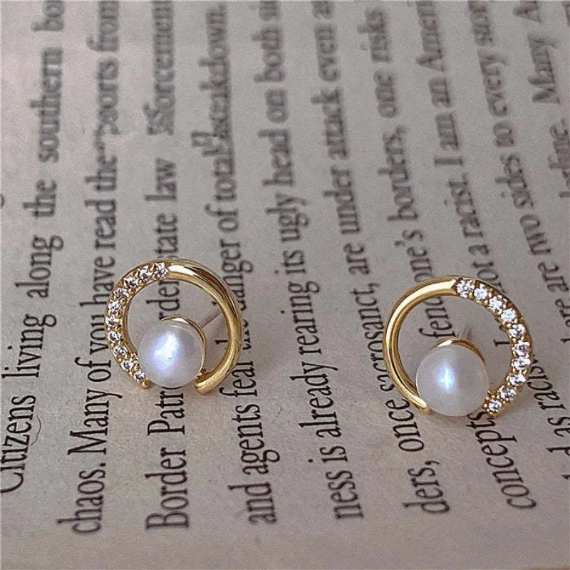 Elegant and Fashionable Geometric round Earrings, Personalized Imitation Pearl round Zircon Earrings, Hollowed out Finished Earr