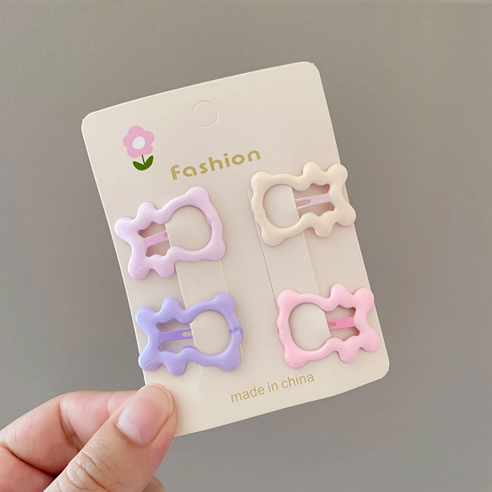 Cute Kids Hair Clips Set 4pcs Colorful Star And Heart Bang Holders Hairpin Non Slip additional angle