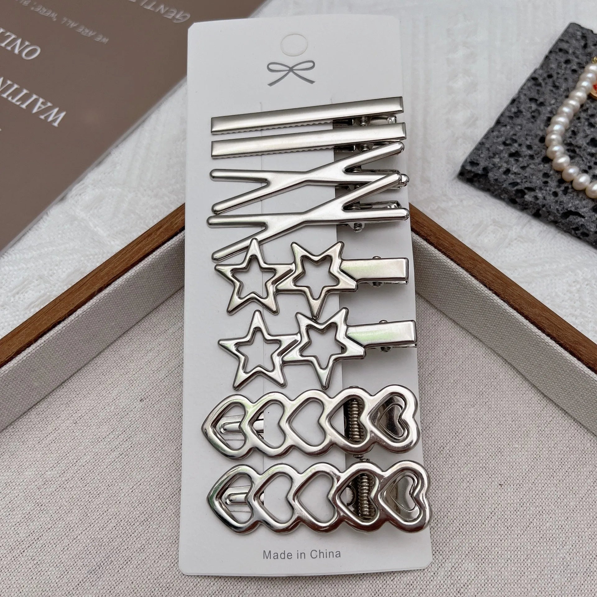 Women Metal Y2K Hair Clips Exquisite Duckbill Clip Girls Hairpins Side Bangs Barrette alternate view