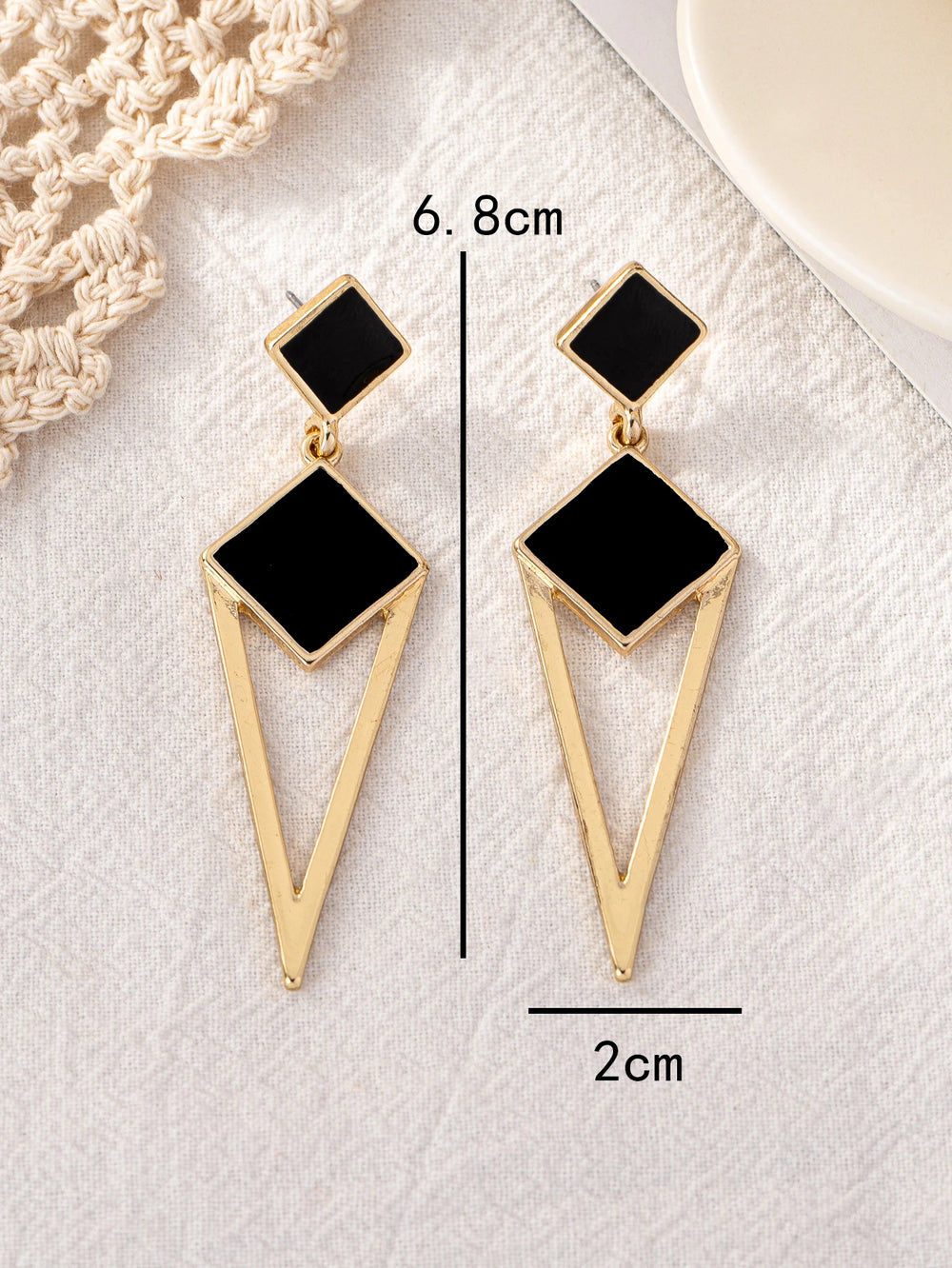Alloy Diamond-Shaped Oil-Drip Stud Earrings | Summer Trendy Geometric Jewelry additional angle
