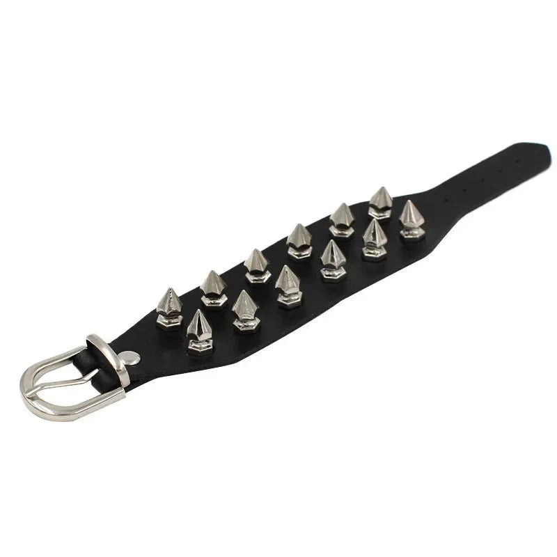 90s Heart Gothic Spike Bracelet Adjustable Punk Rock Bracelet Black Studded Faux Leather Bracelet for Men Women Gift