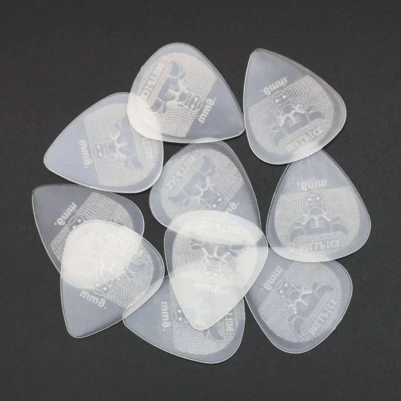 12pcs Bull Head 0.6mm Guitar Pick Super Durable Nylon Non-slip Design Mediator Acousti close-up view