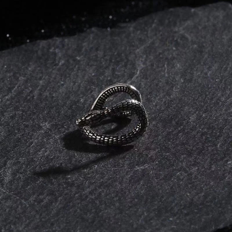 New In Vintage Copper Snake U-Shaped Ear Clip Earrings Ear No Piercing Earrings Women close-up view