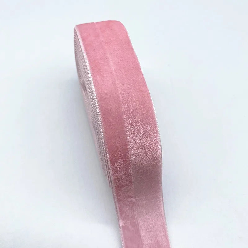 New 6-38mm Colour Single Face Line Velvet Ribbon for Bowknot Christmas Ribbon Party De close-up view