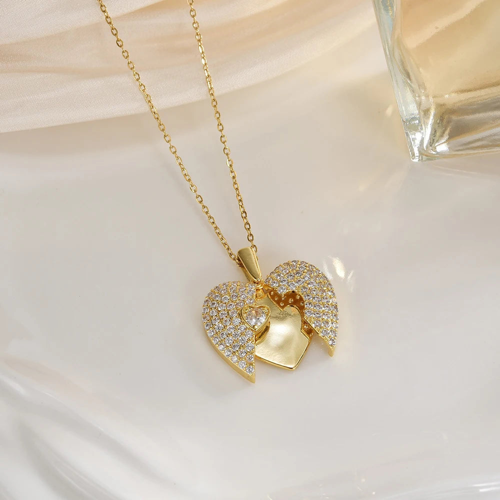 Stylish and Personalized Heart-shaped Necklace for Women High-end and eExquisite Pend alternate view