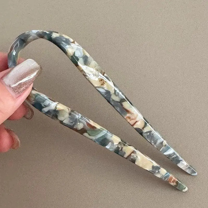 U-Shaped Hair Sticks Acetate Acrylic Hair Fork Hair Clips Fashion Bow Hairpin Geometri close-up view