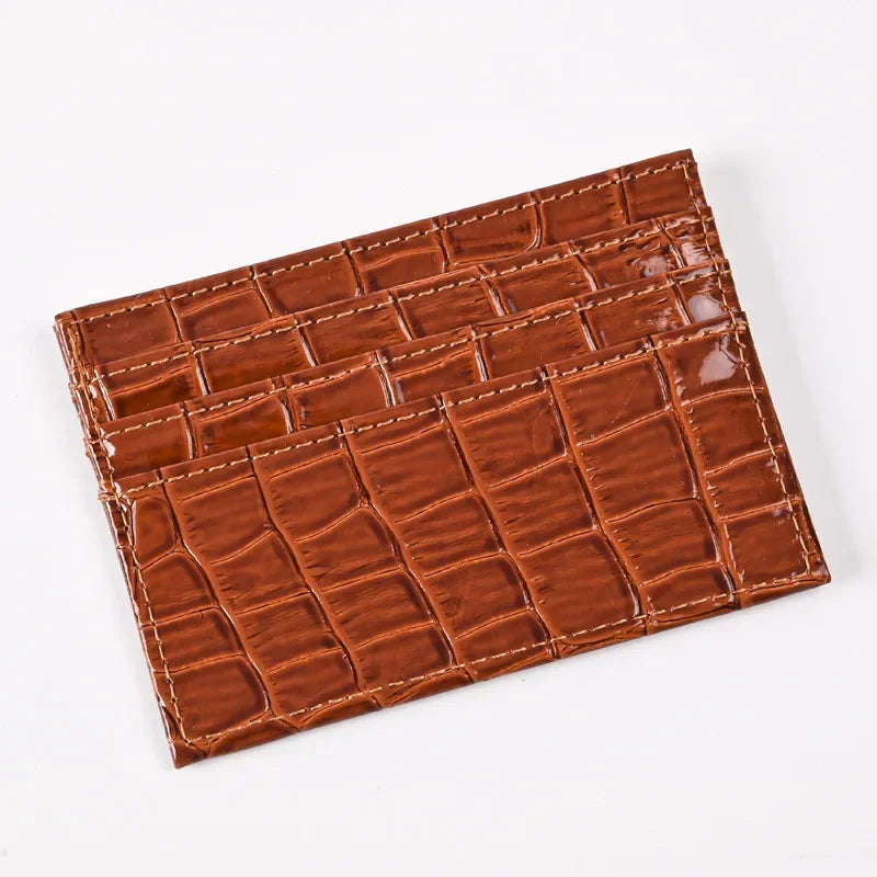Credit Card Holder for Women Men | Slim Wallet with Crocodile Pattern detail view