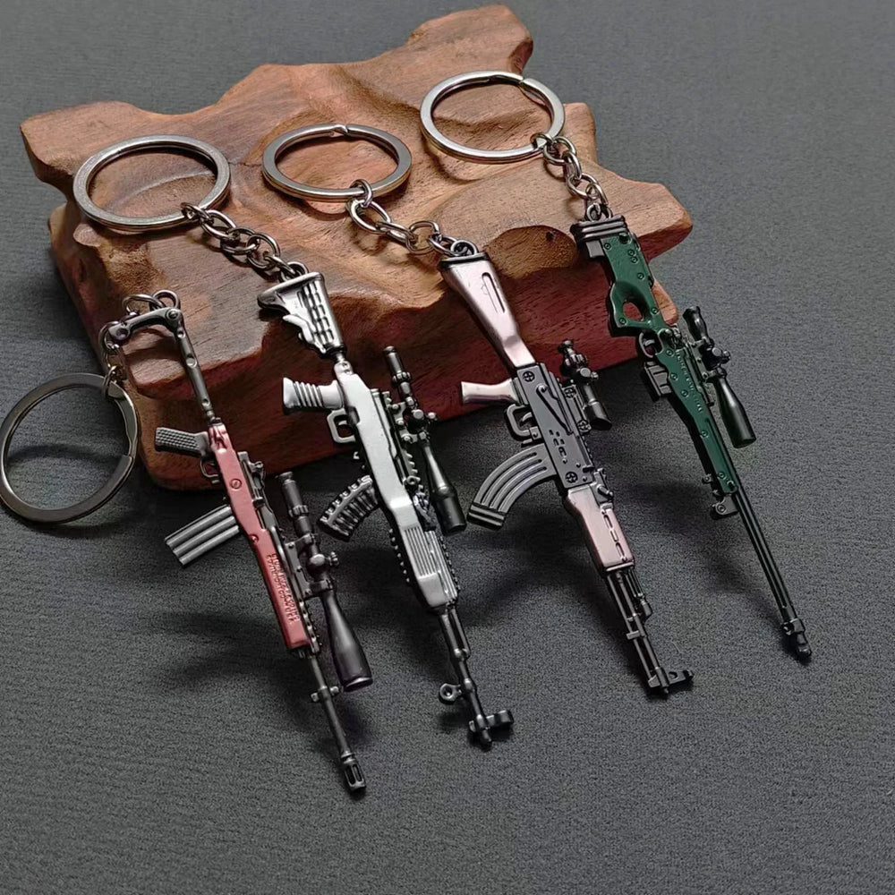 Mini Keychain Pendant Peace Elite 98k Alloy Gun Model PUBG Battlefield Boy Toy Handsom close-up view
