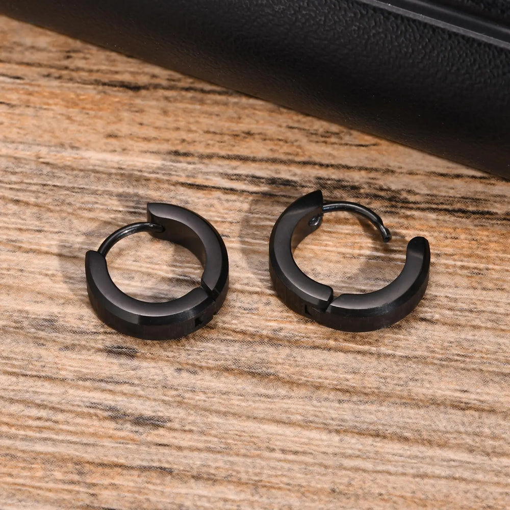 Vnox Anti Allergy Stainless Steel Hoop Earrings, Unisex Simple Metal Huggies Earrings, close-up view