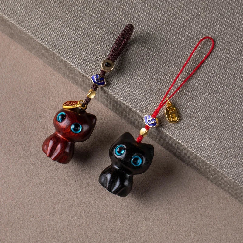 Sandalwood Scented Cat Keychain | Cute Phone Chain and Bag Pendant close-up view