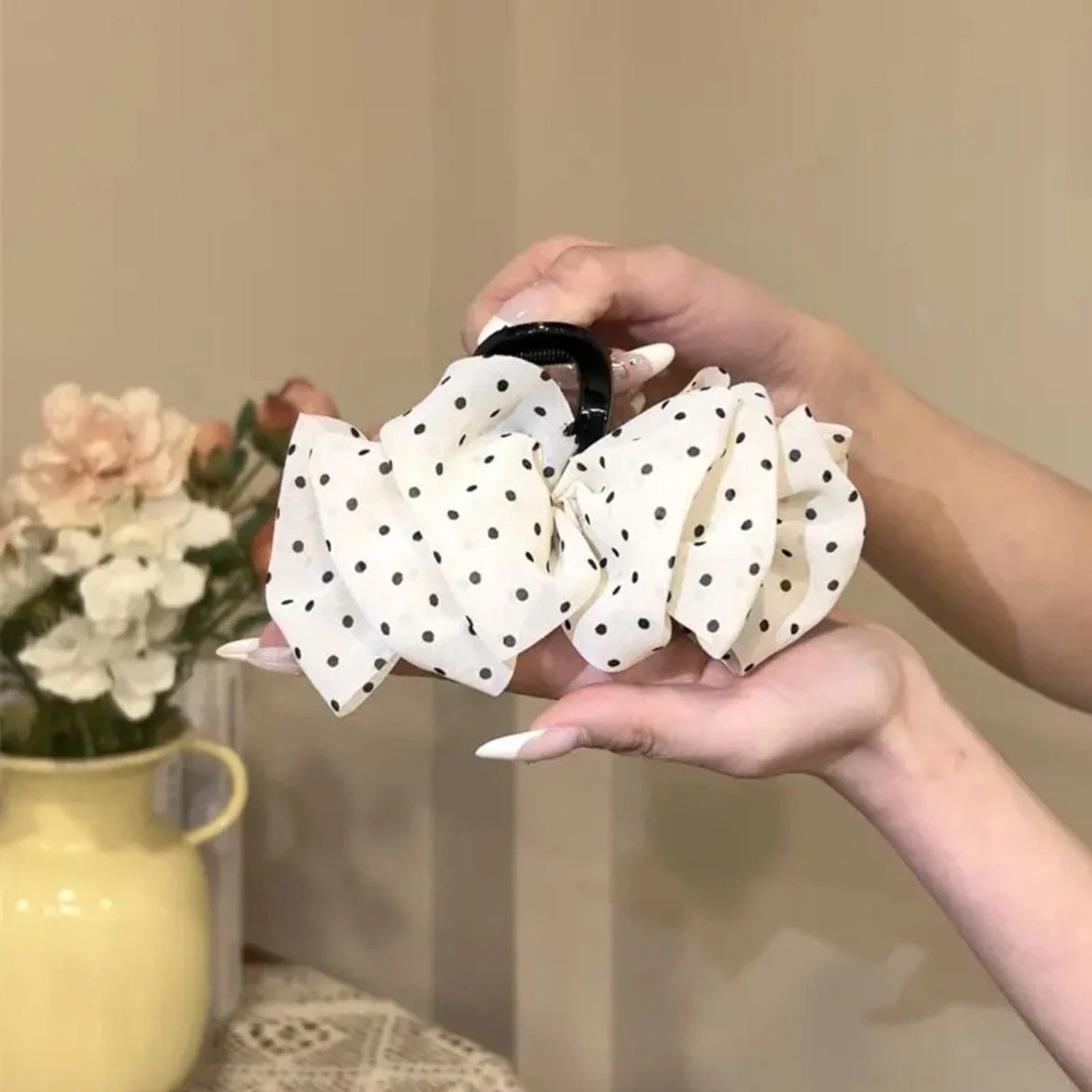 Gentle Large Hair Claw For Women Trendy Elegant Pleated Mesh Shark Gripper Korean Style detail view