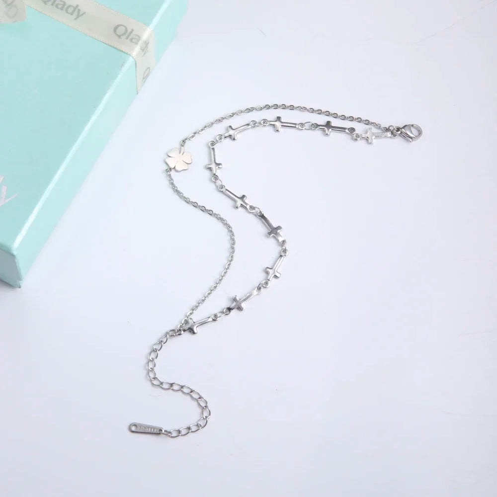 Skyrim Foot Chain of Women Men Silver Color Four-leaf Clover Stainless Steel Anklet S lifestyle view
