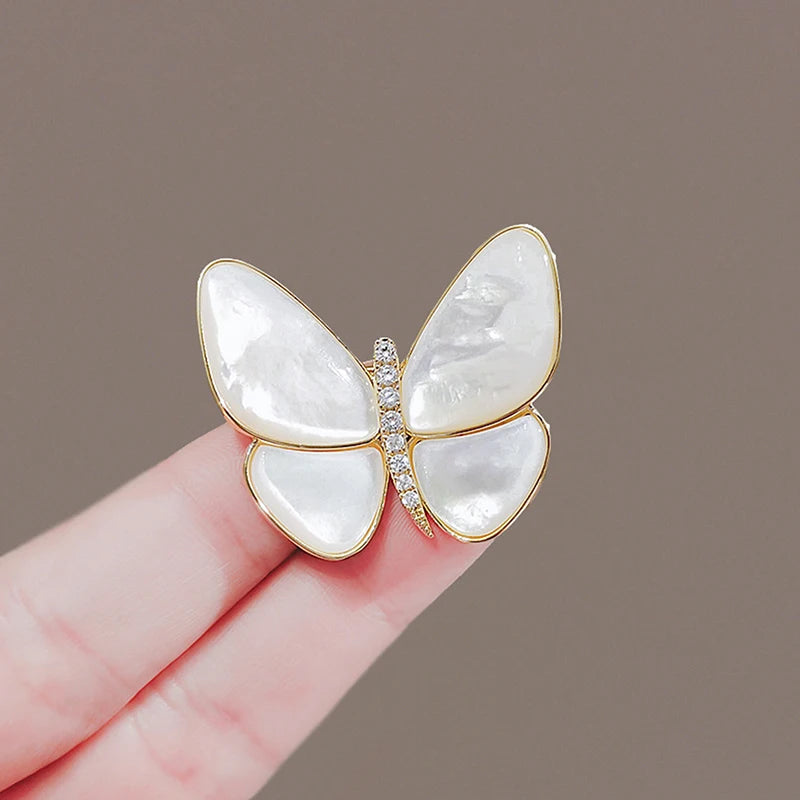 Elegant Pearl Flower Brooch Pin Badge For Women Girls Fashion Clothes Decoration Jewelry Gifts