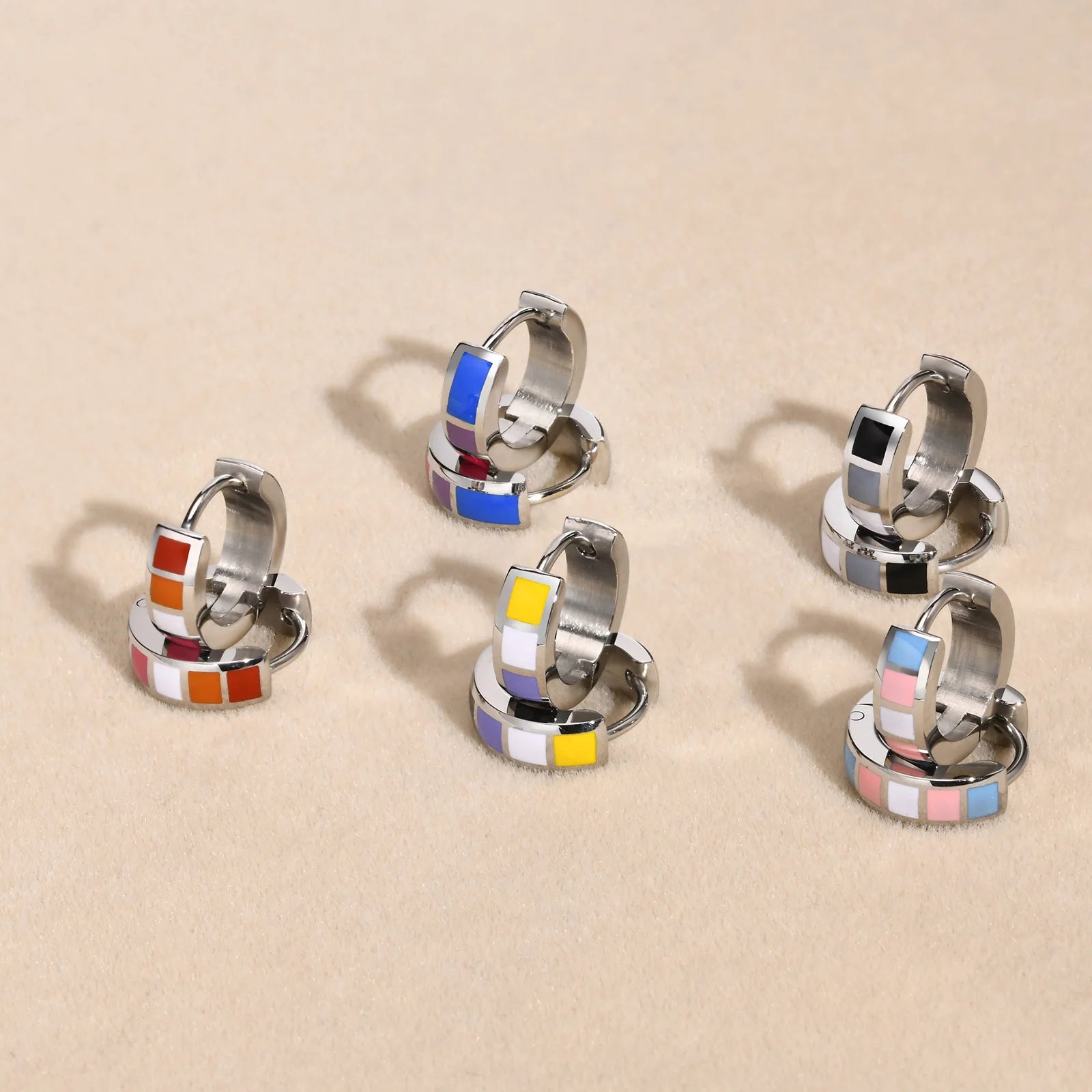 LGBT Rainbow Huggie Hoop Earring for Leibian Gay, Pride Flag Hinged Ear Piercings, Stain detail view