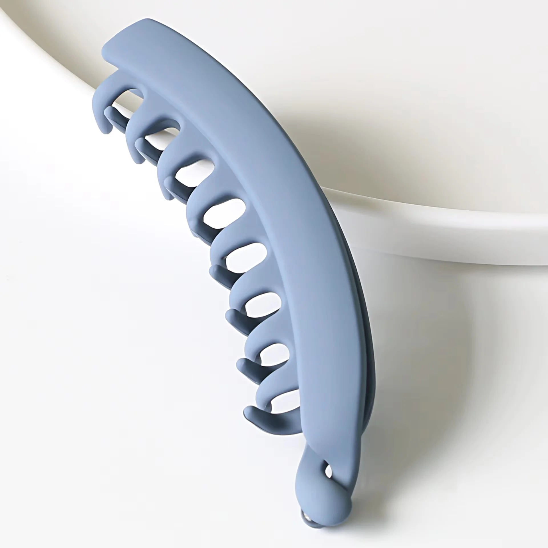 Hair Clips Solid Color Banana Clip Fish Shaped Hairpin Women's Hair Accessories Fashion Ponytail Barrettes Hair Claws Hairpins