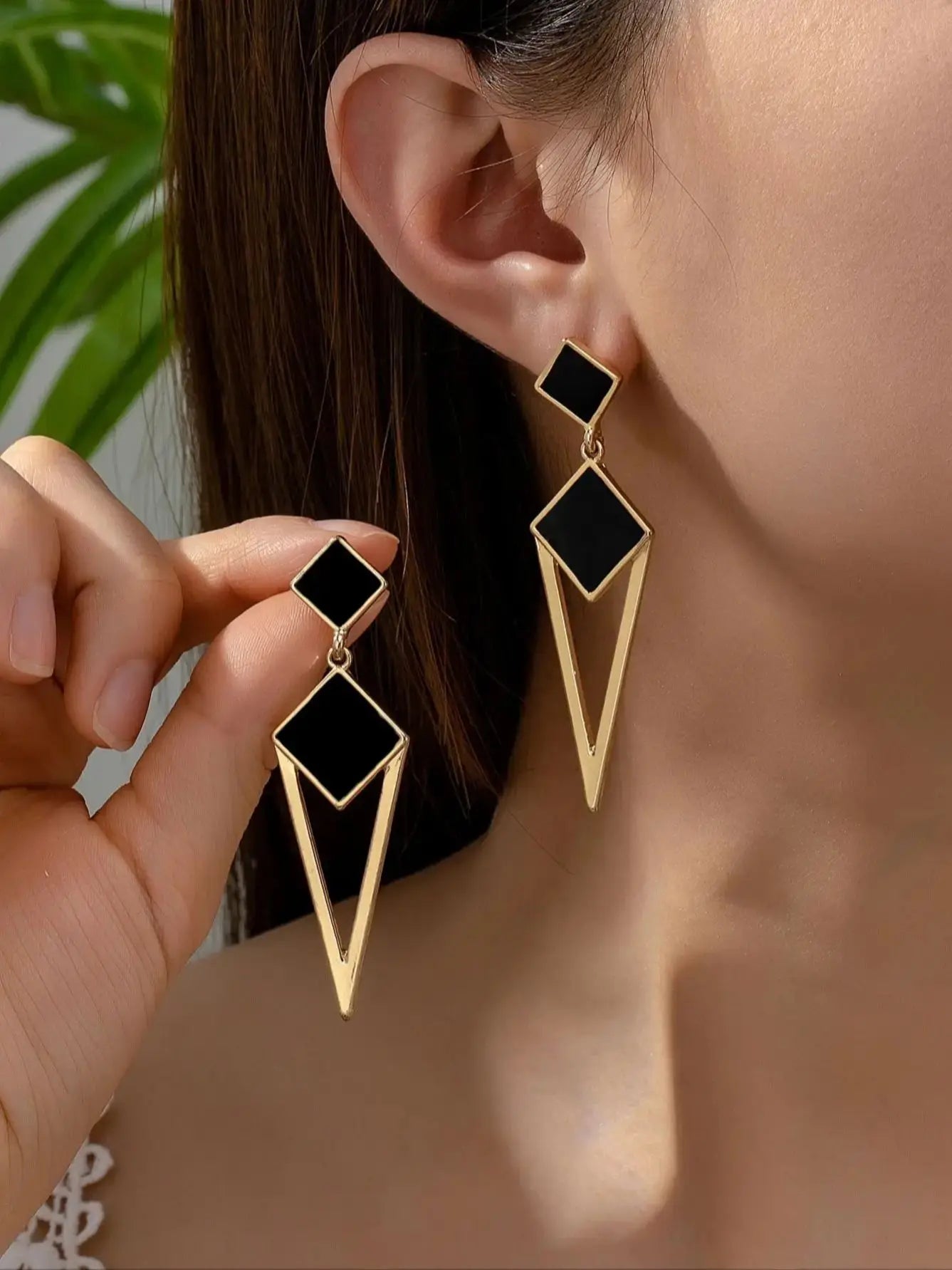 Alloy Diamond-Shaped Oil-Drip Stud Earrings | Summer Trendy Geometric Jewelry alternate view