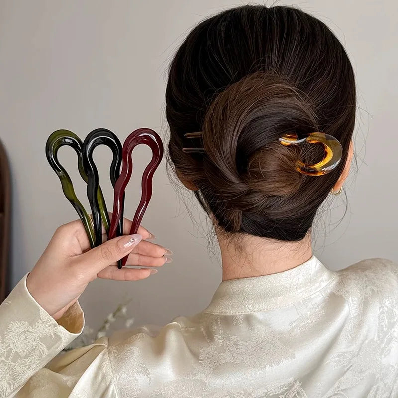 U-Shaped French Twist Hair Stick Hair Clip Plastic Wavy Hairpins Vintage Green Tortoise detail view