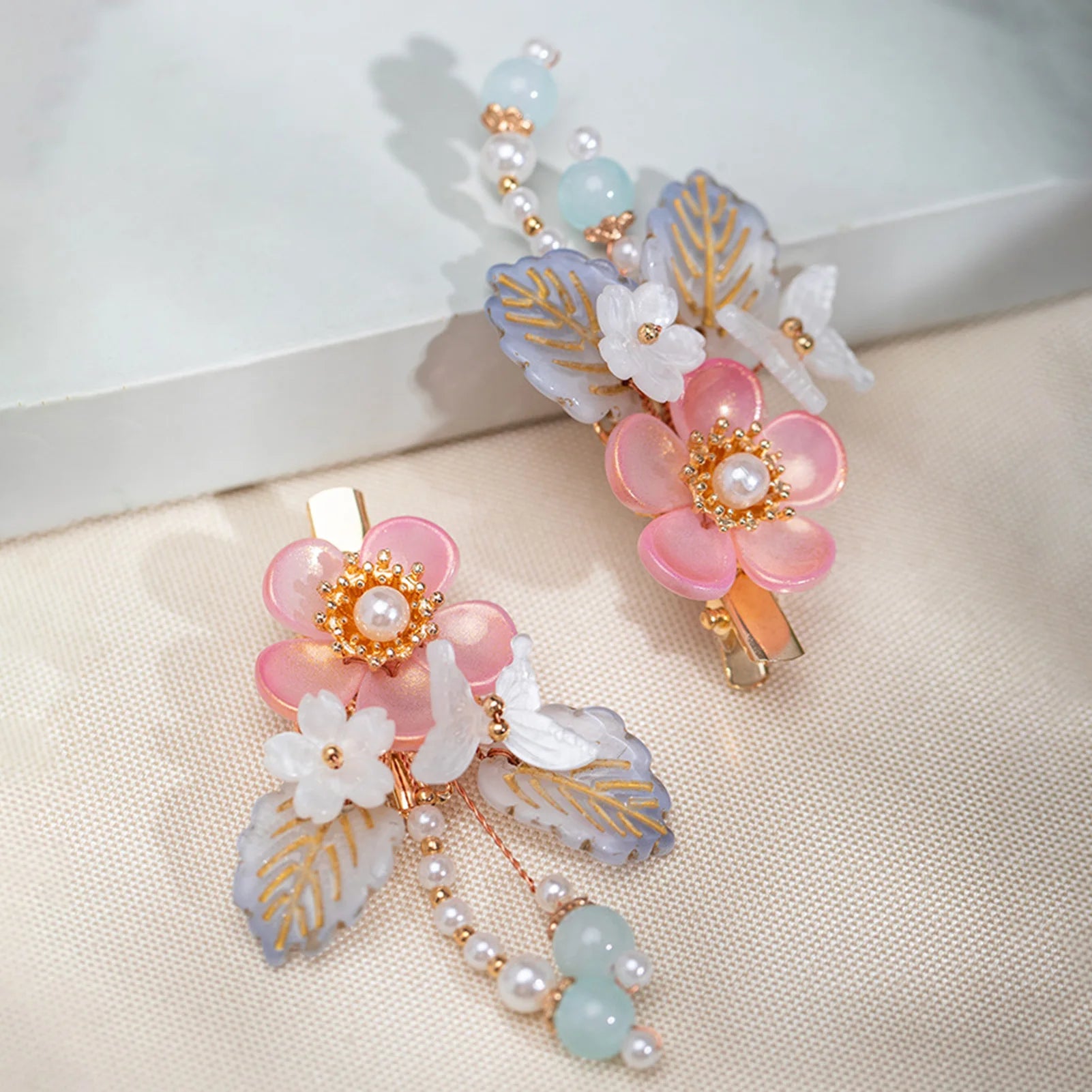 1 Pair Ancient Flowers Hair Pins Pink Resin Flower Hair Clips Crystal like Blossom Hairpins for Women Girls Hair Accessories