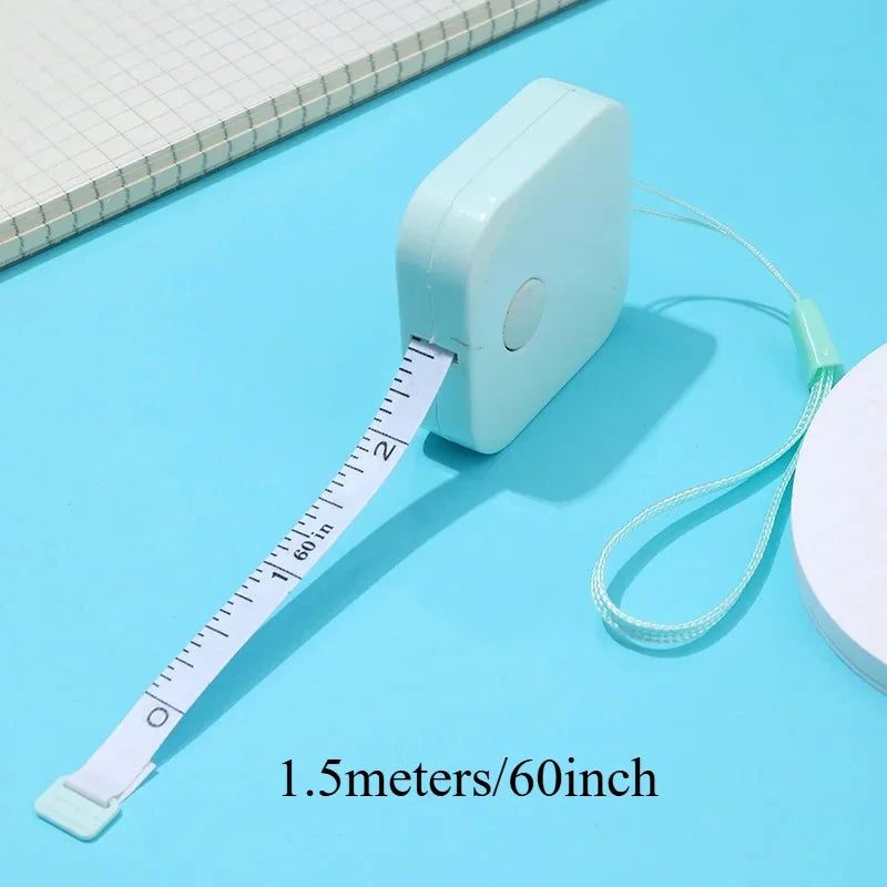 1/3/5PCS Portable Double-sided Tape Measure Retractable Mini Tape Measure for Weight lifestyle view