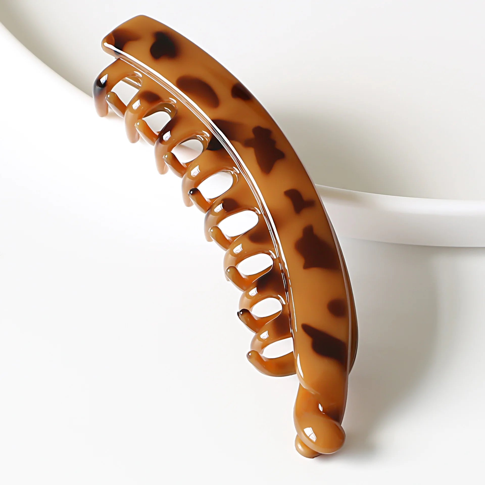Hair Clips Solid Color Banana Clip Fish Shaped Hairpin Women's Hair Accessories Fashion Ponytail Barrettes Hair Claws Hairpins