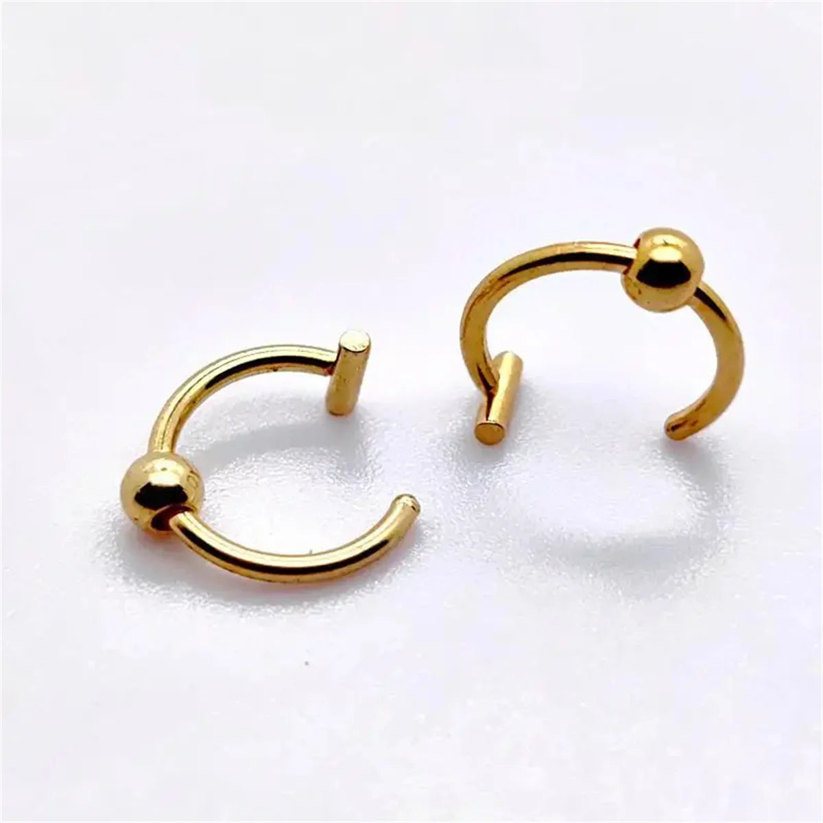 2/4Pcs 18G 316L Stainless Steel Fake Lip Rings for Women Men, Fake Septum Nose Ring Cl close-up view