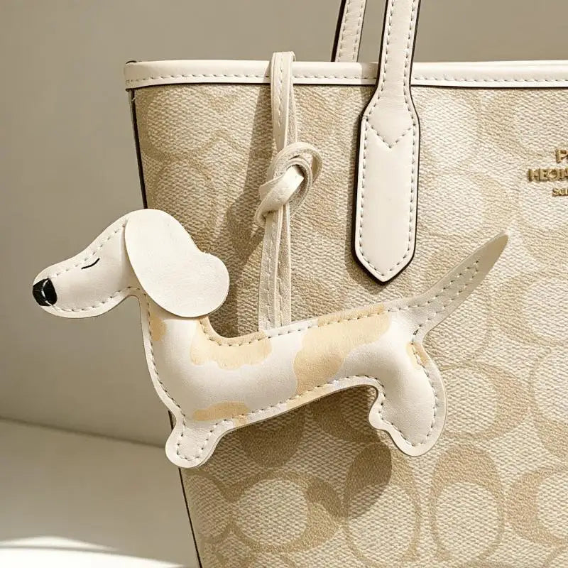 NEW Dachshund Dog Keychain Cute Pendant Puppy PU Leather Key Ring Accessory Animal Bag C detail view